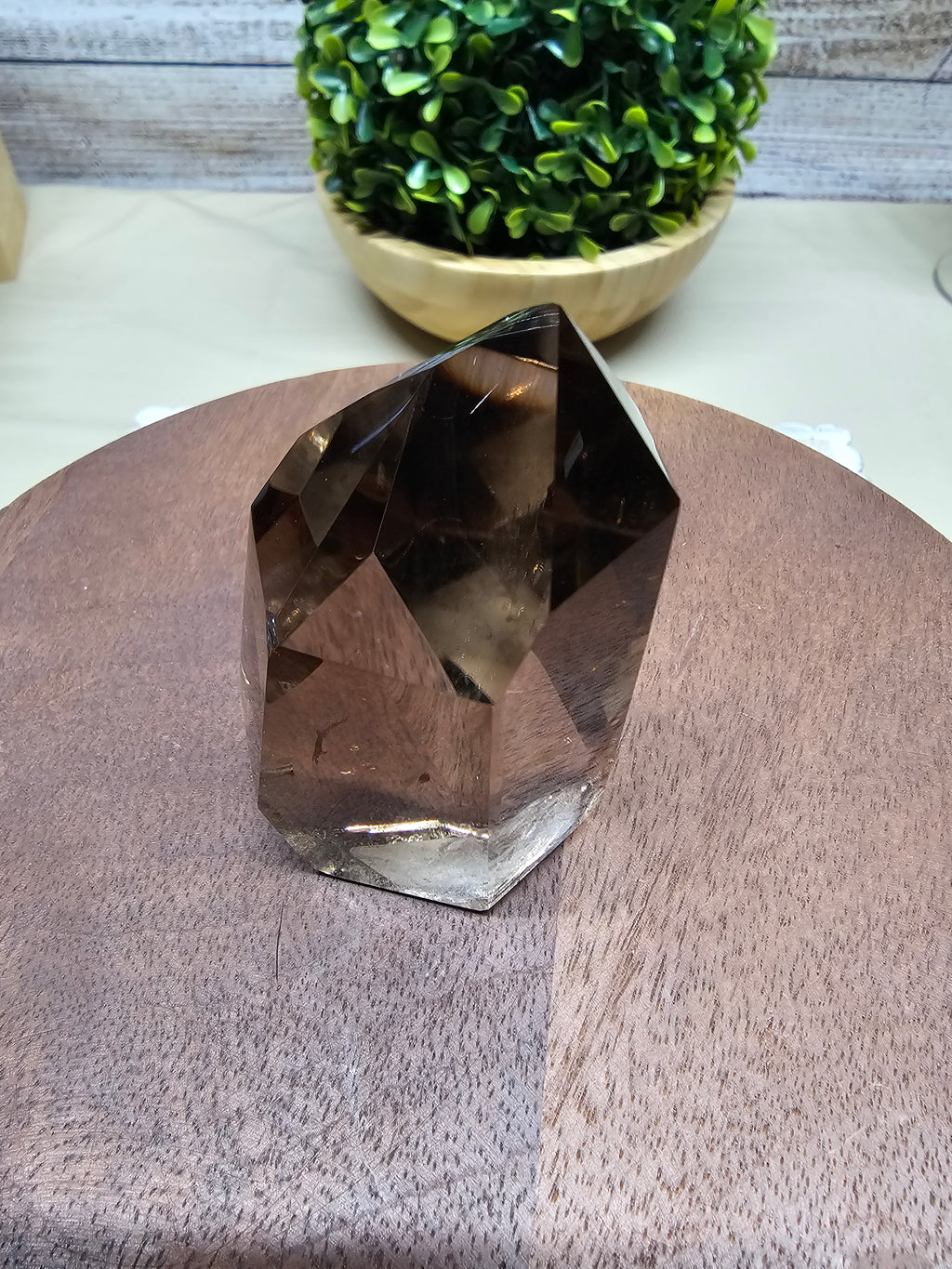 Smoky quartz point